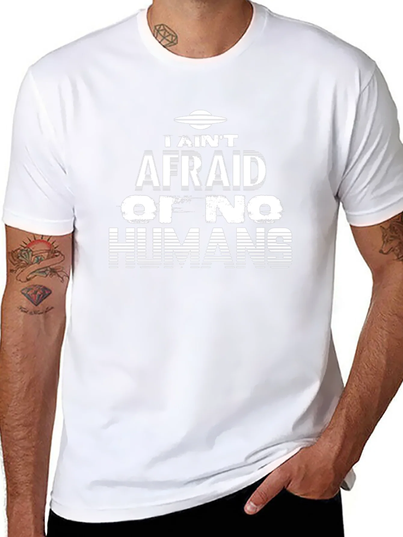 I Aint Afraid Alien Graphic T-Shirt
